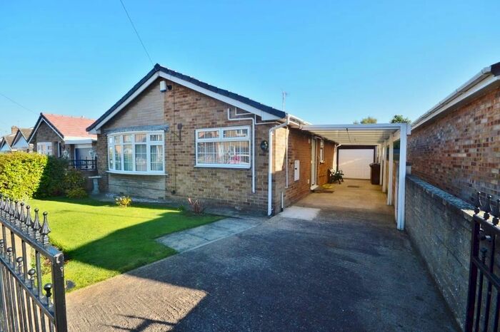 2 Bedroom Detached Bungalow To Rent In Downland Crescent, Knottingley, WF11