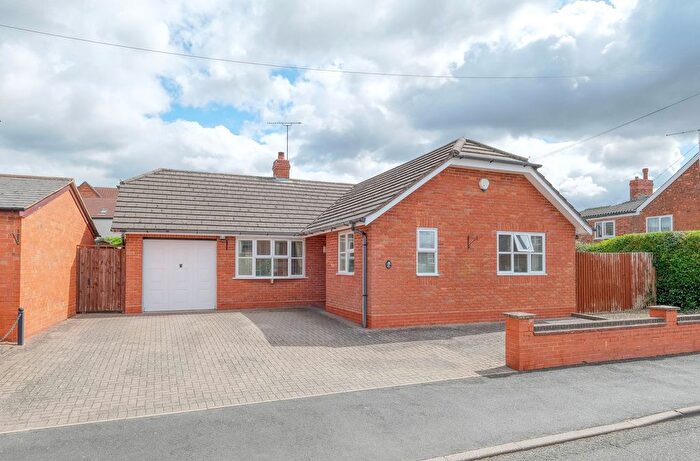 3 Bedroom Detached Bungalow For Sale In Foregate Street, Astwood Bank, B96