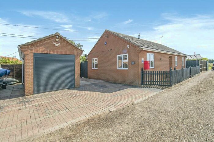 2 Bedroom Bungalow For Sale In School Road, Ludham, Great Yarmouth, NR29