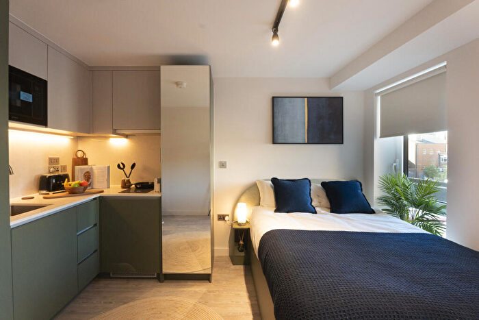 Studio To Rent In Clarence Street, Kingston Upon Thames, Surrey, KT1