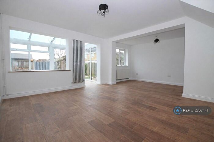 4 Bedroom Semi-Detached House To Rent In Wordsworth Gardens, Aylesham, Canterbury, CT3