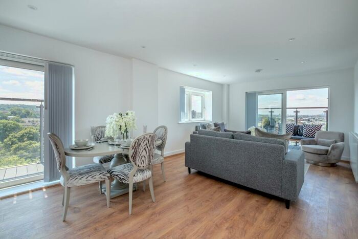2 Bedroom Apartment To Rent In Woolwich Church Street Woolwich, SE18