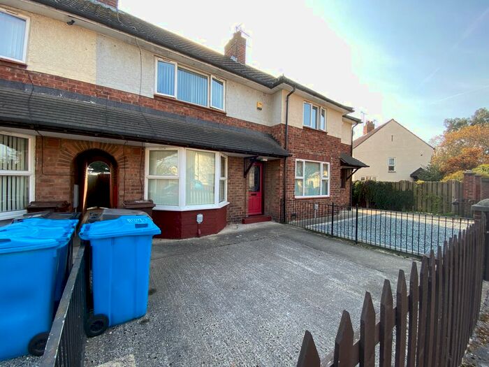 2 Bedroom Terraced House To Rent In Carden Avenue, Hull, HU9