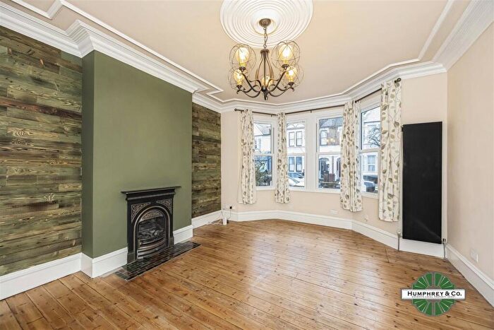 1 Bedroom Flat For Sale In London, E10