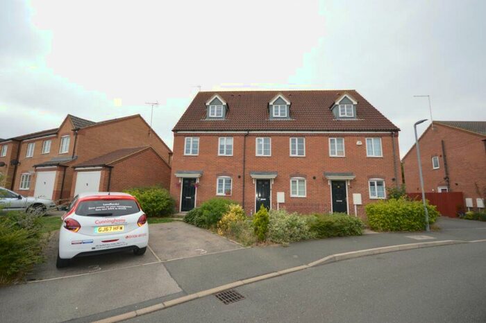 3 Bedroom House To Rent In Lark Close, NN18