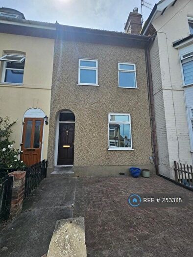 4 Bedroom Terraced House To Rent In Richmond Place, Lowestoft, NR33