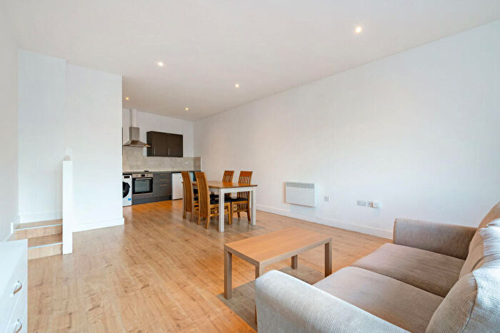 2 Bedroom Flat To Rent In Tavistock House, Tavistock Street, Bletchley, Milton Keynes, MK2