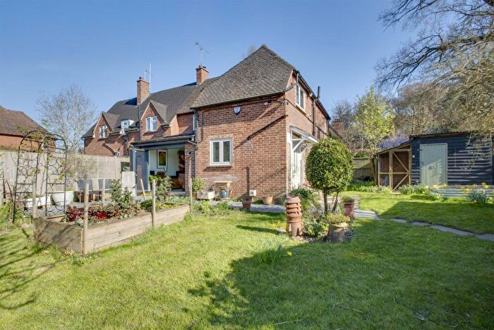 3 Bedroom Semi-Detached House For Sale In Sibleys Rise, South Heath, HP16