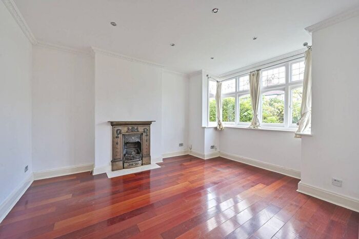 4 Bedroom Semi-Detached House To Rent In Poplar Road, Merton Park, London, SW19