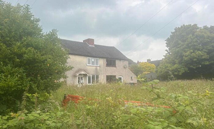 8 Bedroom Semi-Detached House For Sale In - Rose Tree Lane, Newhall, Swadlincote, Derbyshire, DE11