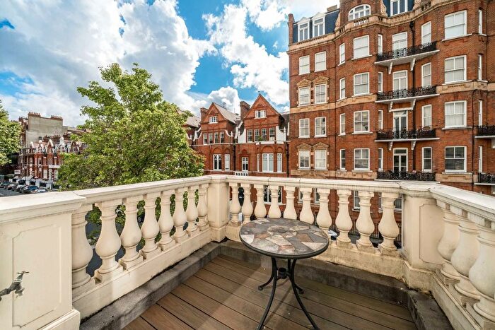 1 Bedroom Flat To Rent In Earl's Court Square, London, SW5