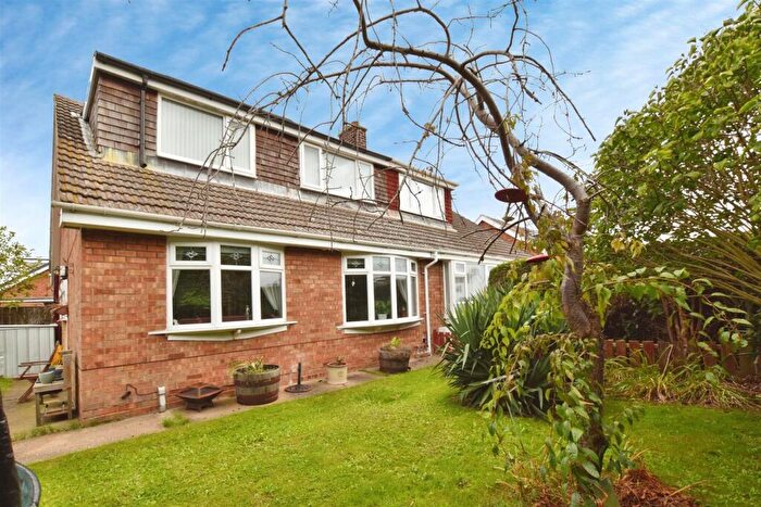 6 Bedroom Semi-Detached Bungalow For Sale In Seymour Road, Keyingham, Hull, HU12