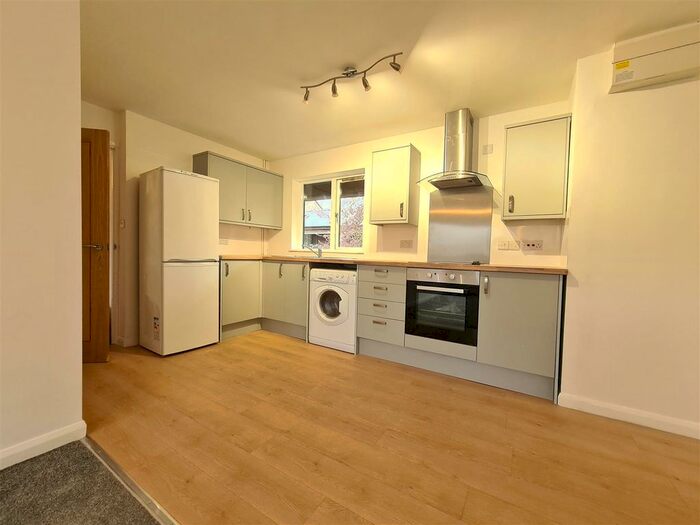 2 Bedroom Flat To Rent In Morleys Place, High Street, Sawston, Cambridge, CB22