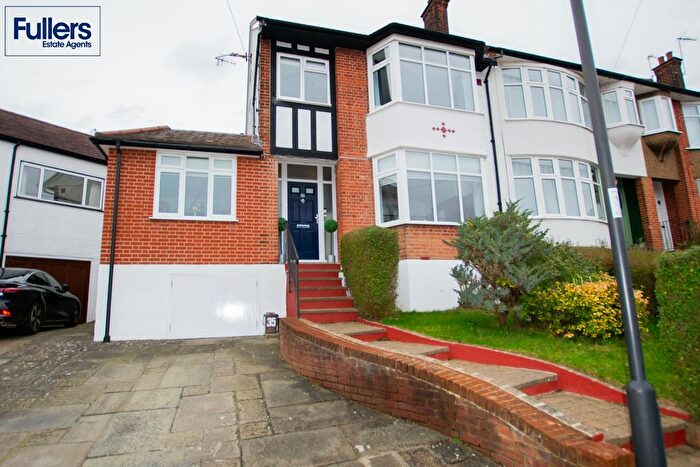 5 Bedroom Semi Detached House For Sale In Slades Gardens, Enfield, EN2