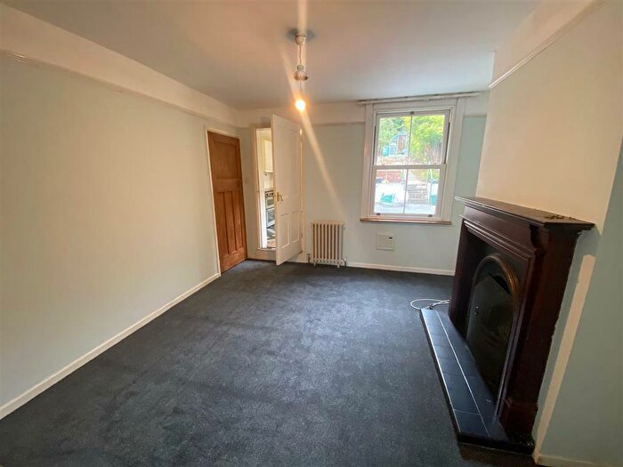 3 Bedroom House To Rent In Leighton Buzzard Road, Hemel Hempstead, HP1