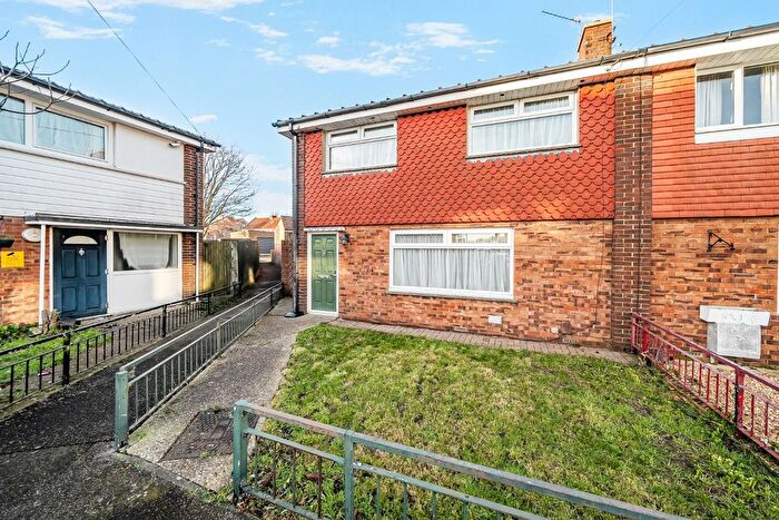 3 Bedroom Semi Detached House For Sale In Seaway Crescent, Southsea, PO4