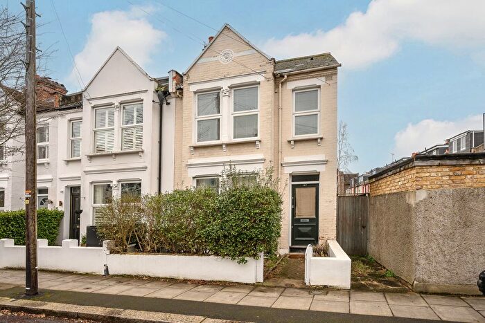 3 Bedroom Terraced House For Sale In Havelock Road, Wimbledon, London, SW19