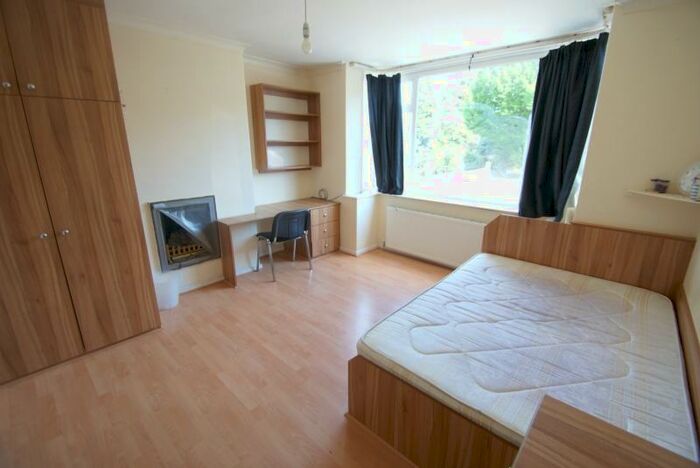 7 Bedroom Semi-Detached House To Rent In Becketts Park Crescent, Headingley, Leeds, LS6