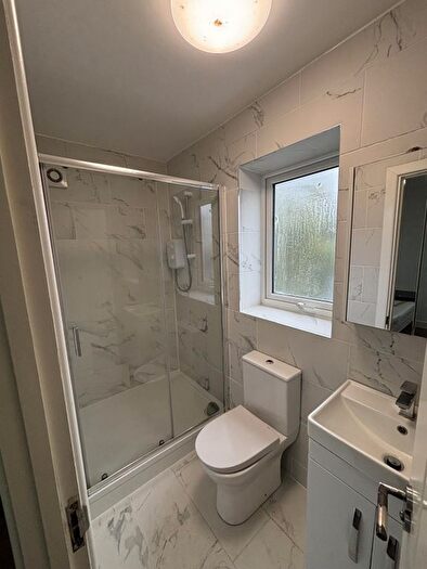 Studio To Rent In Colney Hatch Lane, N10