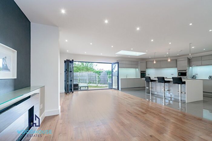 3 Bedroom Semi Detached House To Rent In Ferncroft Avenue, Ruislip, HA4