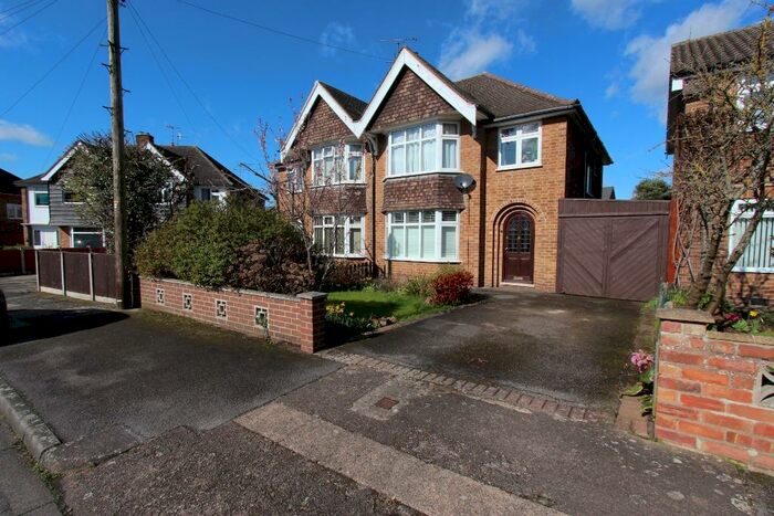 3 Bedroom Semi-Detached House To Rent In Rufford Avenue, Bramcote, NG9
