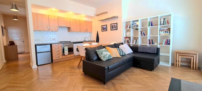 1 Bedroom Flat To Rent In Muirhouse Street, Pollokshields, Glasgow, G41