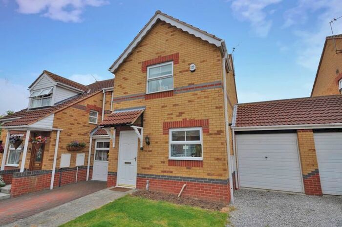 2 Bedroom Semi-Detached House To Rent In Hemmingway Close, Havercroft, Wakefield, WF4