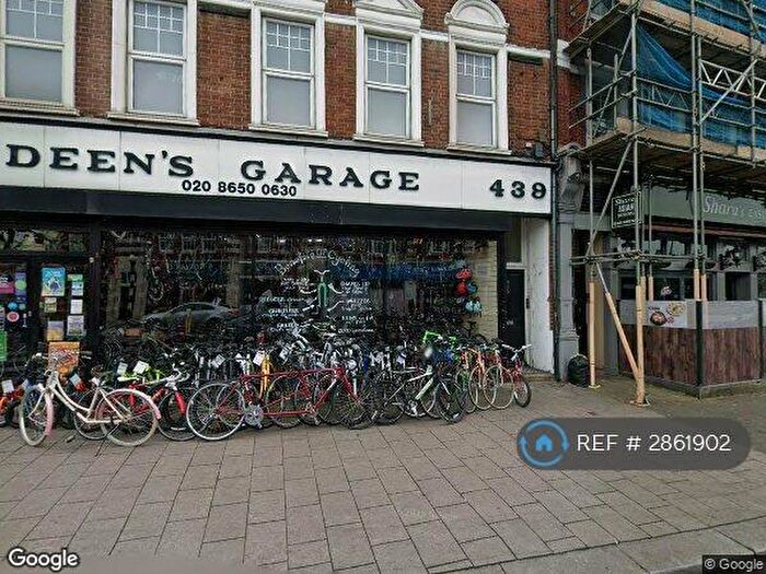 2 Bedroom Flat To Rent In Croydon Road, Beckenham, BR3