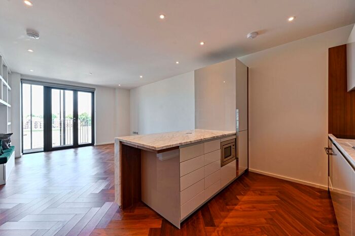 1 Bedroom Flat For Sale In Ambassador Building, Embassy Gardens, Nine Elms, London, SW11