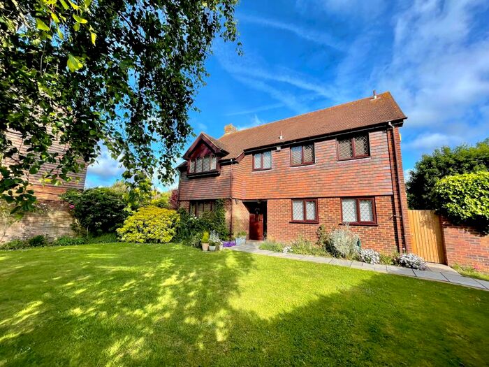 4 Bedroom House To Rent In Sadlers Way, Ringmer, BN8