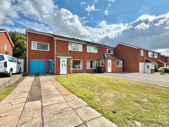 3 Bedroom Semi-Detached House For Sale In Hazlewood Crescent, Asfordby, LE14