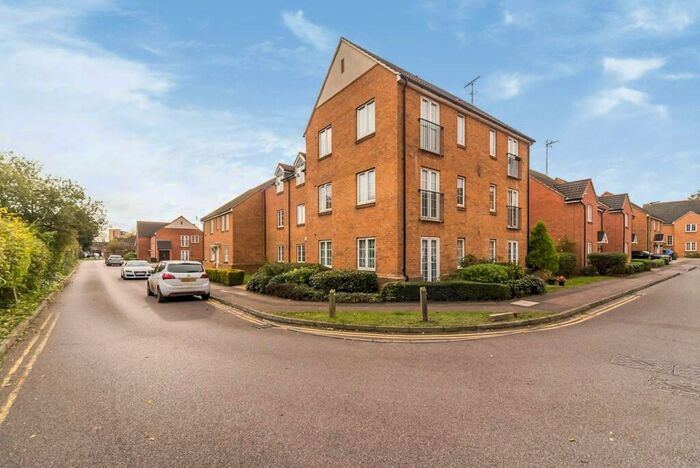 2 Bedroom Apartment To Rent In Brick Kiln Road, SG1
