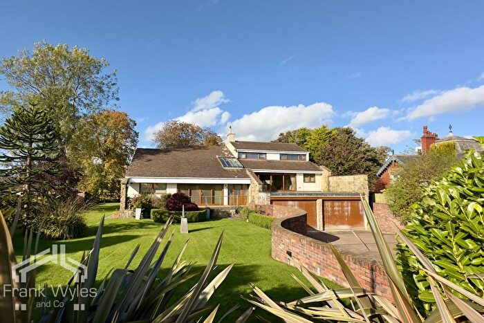 5 Bedroom Detached House For Sale In Dubside, Wrea Green, PR4