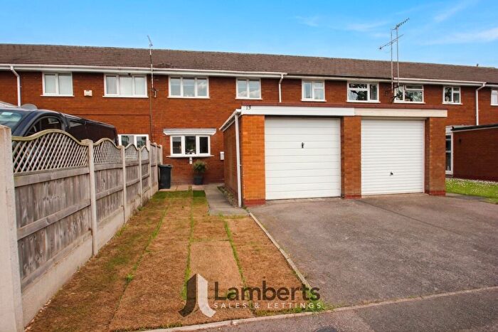 3 Bedroom Terraced House For Sale In Croome Close, Matchborough East, B98