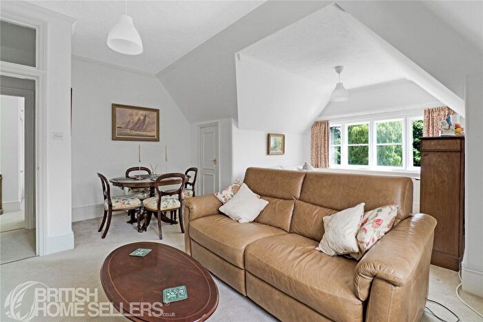 1 Bedroom Flat For Sale In Castle Malwood Lodge, Minstead, Lyndhurst, Hampshire, SO43