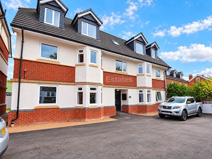 2 Bedroom Flat To Rent In Basingstoke Road, Reading, RG2