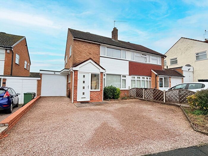 3 Bedroom Semi Detached House For Sale In Wythwood Road, Hollywood, B47