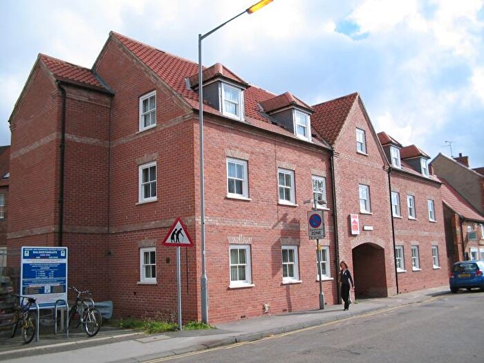 2 Bedroom Flat To Rent In St Marys Court Newark, NG24