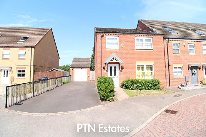4 Bedroom Detached House For Sale In Whitworth Close, Brierley Hill, DY5
