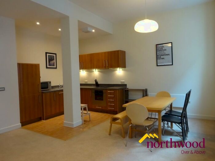 3 Bedroom Flat To Rent In Commercial Street, City Centre, Birmingham, B1