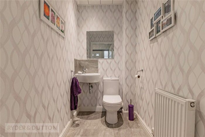 3 Bedroom Link Detached House For Sale In Delph Road, Denshaw, Saddleworth, OL3