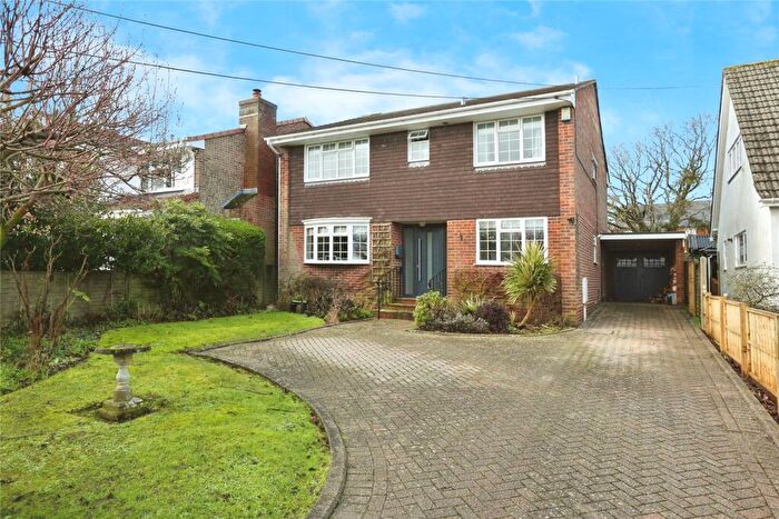 4 Bedroom Detached House For Sale In Clubhouse Lane, Waltham Chase, Southampton, Hampshire, SO32