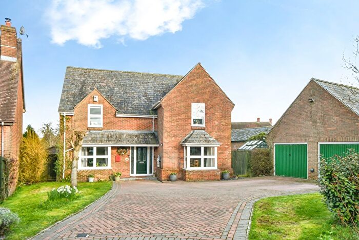 4 Bedroom Detached House For Sale In Whatleys Orchard, Swindon, SN6