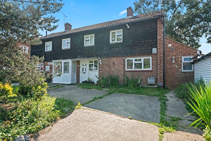 6 Bedroom Property For Sale In Cabell Road, Guildford, GU2