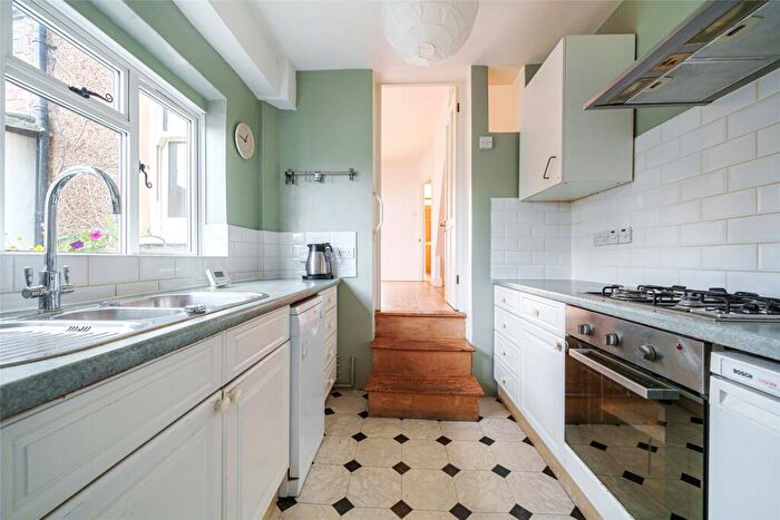 3 Bedroom End Of Terrace House To Rent In Brunswick Crescent, New Southgate, London, N11