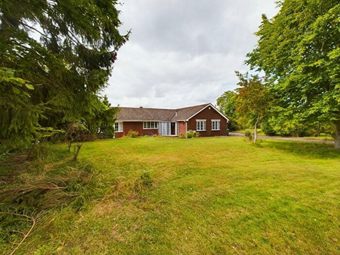 4 Bedroom Detached Bungalow For Sale In The Bungalow, Drayton Beauchamp, HP22