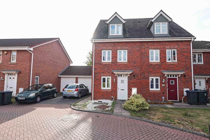 4 Bedroom House To Rent In New Imperial Crescent, Springfield, B11