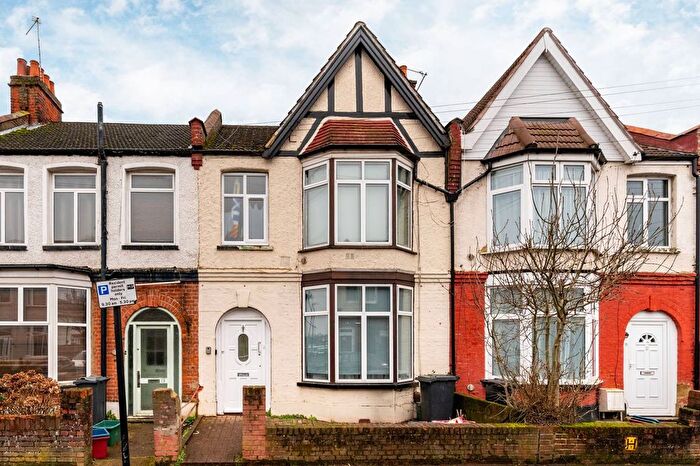 3 Bedroom Property To Rent In Hounslow Avenue, Hounslow, TW3