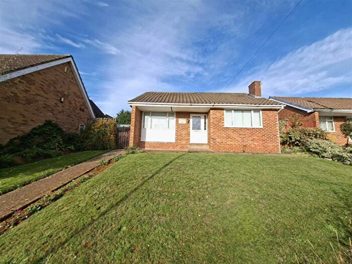 2 Bedroom Detached Bungalow For Sale In Greenview Drive, Northampton, NN2