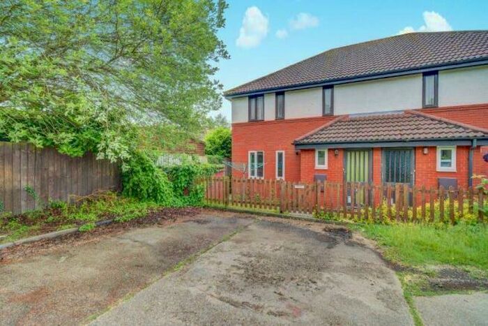 2 Bedroom Apartment To Rent In Swan Court, Sible Hedingham, Halstead, CO9